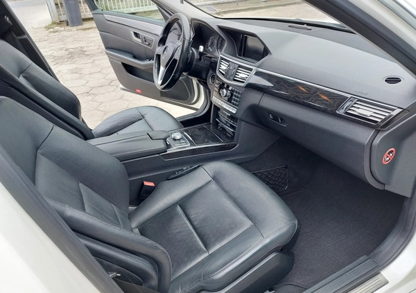 Mercedes-Benz Klasa E cena 45000 przebieg: 277891, rok produkcji 2010 z Zamość małe 352